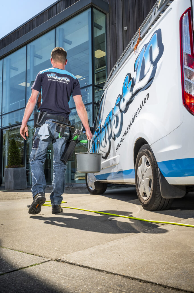 72892_WillemsZn-0223--681x1024