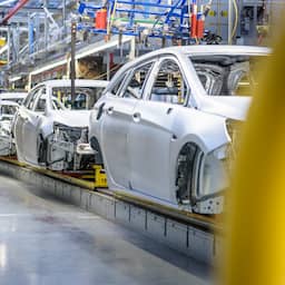 Omzet autobranche daalt voor het eerst in drie jaar